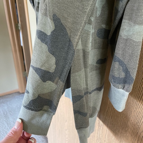 2X Camouflage Long Sleeve Tee - Picture 2 of 5